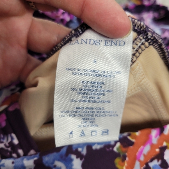 Lands’ End Ruched Paisley 1 Piece Slimming Swimsuit Purple 8 - Picture 2 of 7